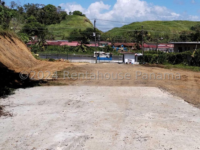 Terreno en Colón - Prime Business Opportunity on Transistmica Highway